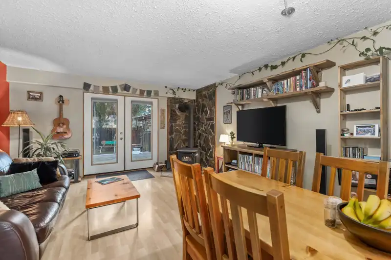 15 1470 LAUREL STREET - photo 2 of 31