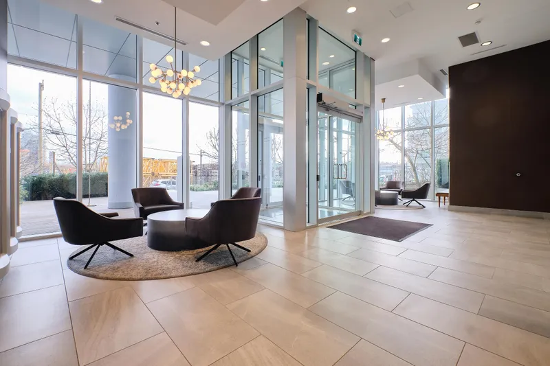 504 2351 BETA AVENUE - photo 2 of 19