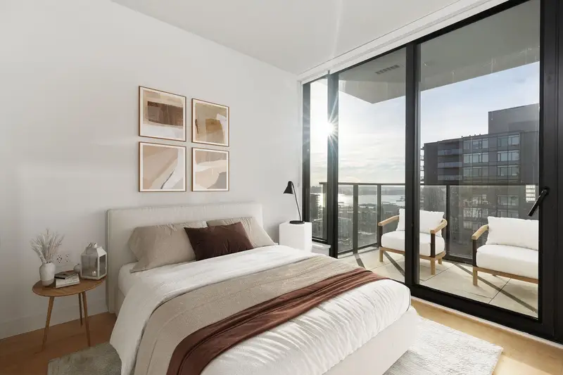 1004 135 E 13TH STREET - photo 3 of 25