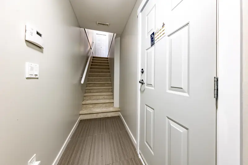 78 14356 63A AVENUE - photo 3 of 25