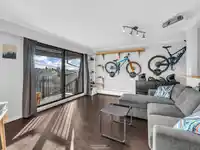 306 2222 CAMBRIDGE STREET - thumbnail 2