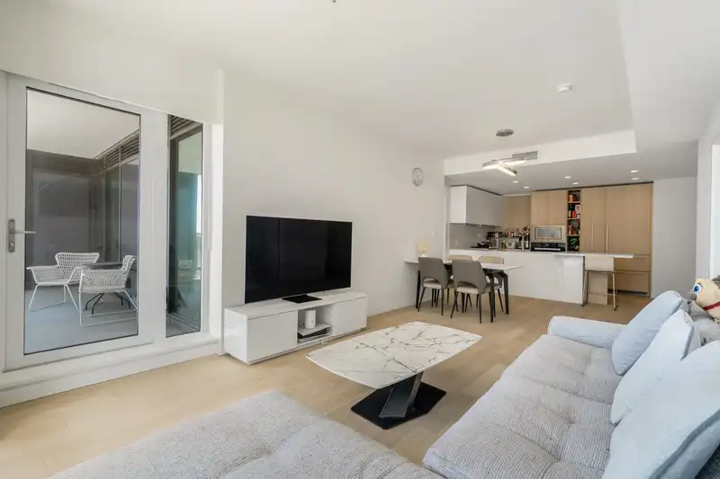 417 6833 PEARSON WAY - photo 3 of 20