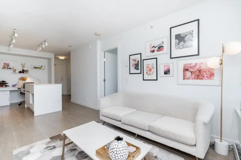 2810 908 QUAYSIDE DRIVE - photo 1 of 25