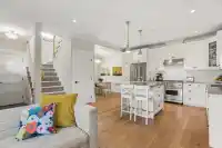 947 E 21ST AVENUE - thumbnail 3