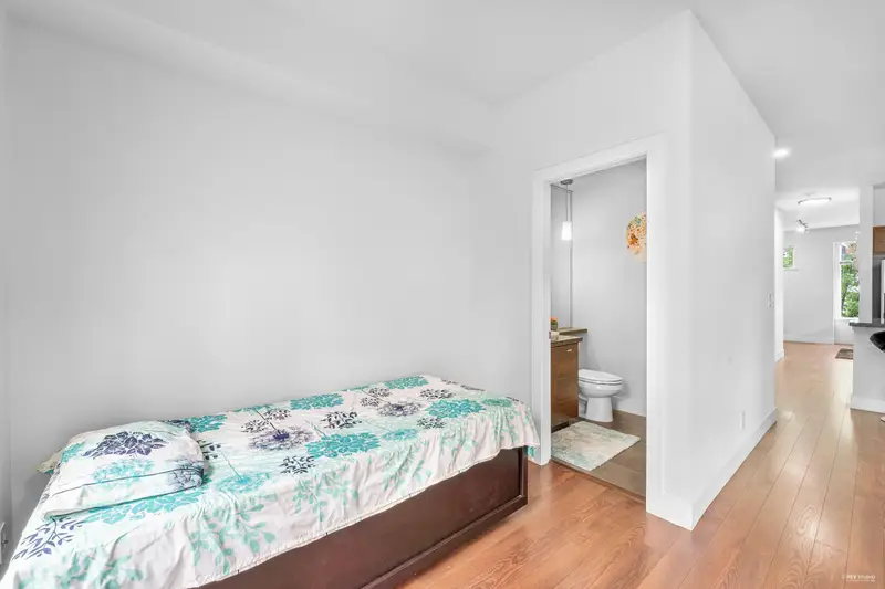 76 6299 144 STREET - photo 3 of 25