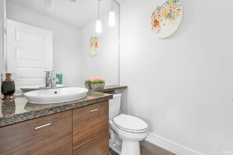 76 6299 144 STREET - photo 4 of 25