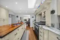 539 NEWCROFT PLACE - thumbnail 12