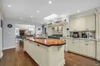 539 NEWCROFT PLACE - thumbnail 13