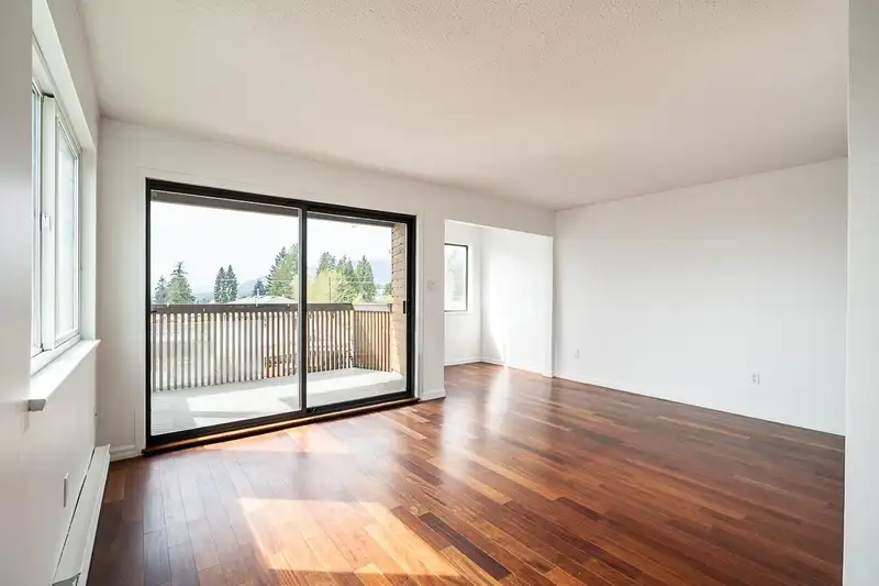 203 107 W 27TH STREET - photo 2 of 26