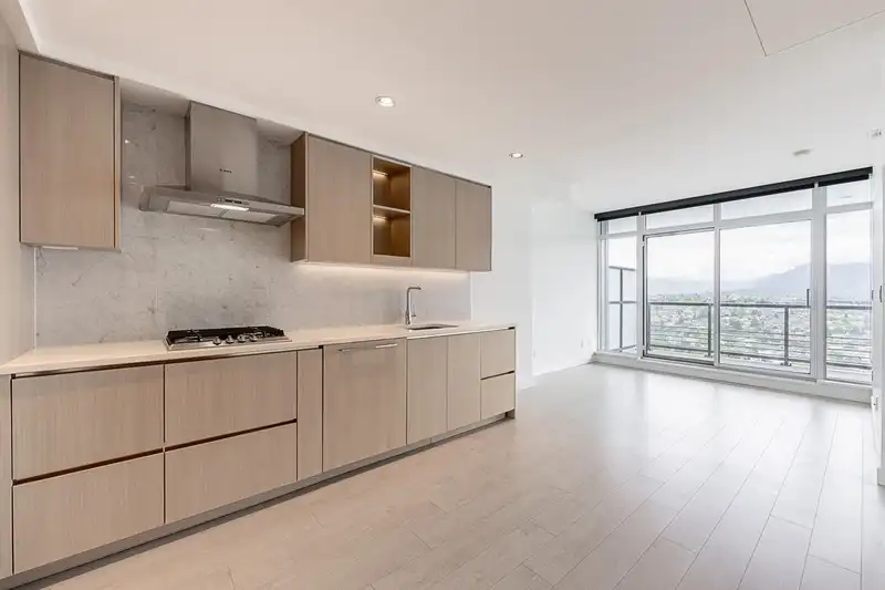2807 4730 LOUGHEED HIGHWAY - photo 4 of 40
