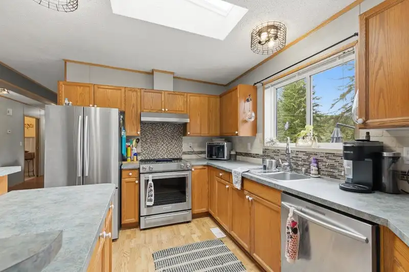 4580 RONDEVIEW ROAD - photo 4 of 33