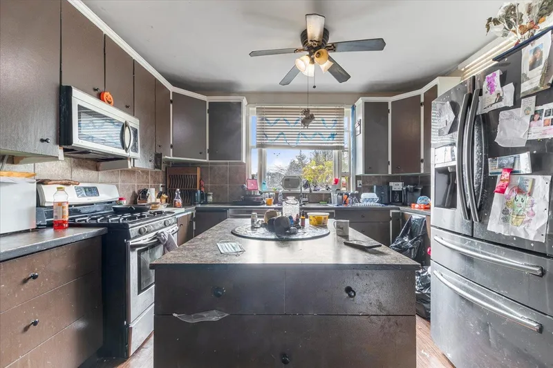 9665 WILLIAMS STREET - photo 2 of 25