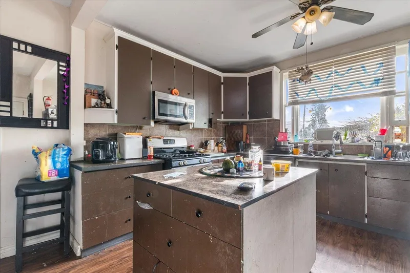 9665 WILLIAMS STREET - photo 3 of 25