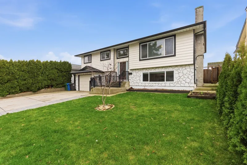 1460 KASLO COURT - photo 2 of 25