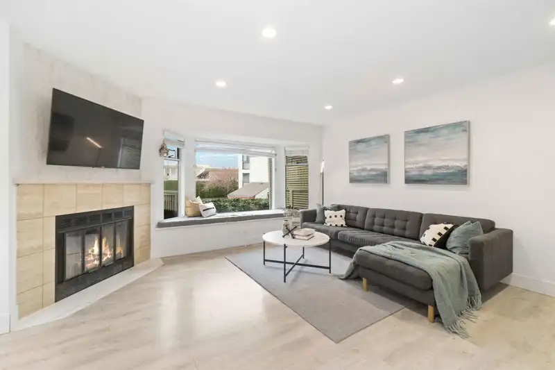 21 5740 GARRISON ROAD - photo 2 of 17