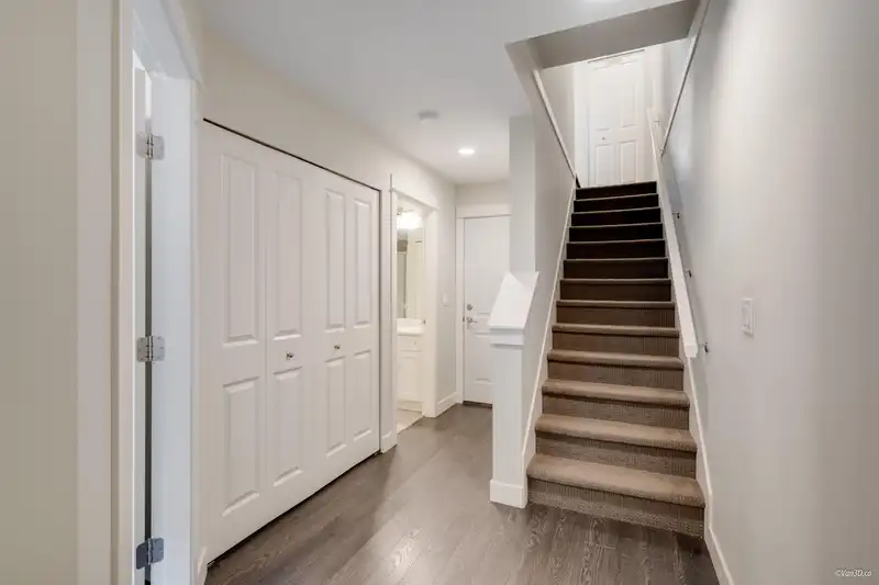 12 2469 164 STREET - photo 4 of 39