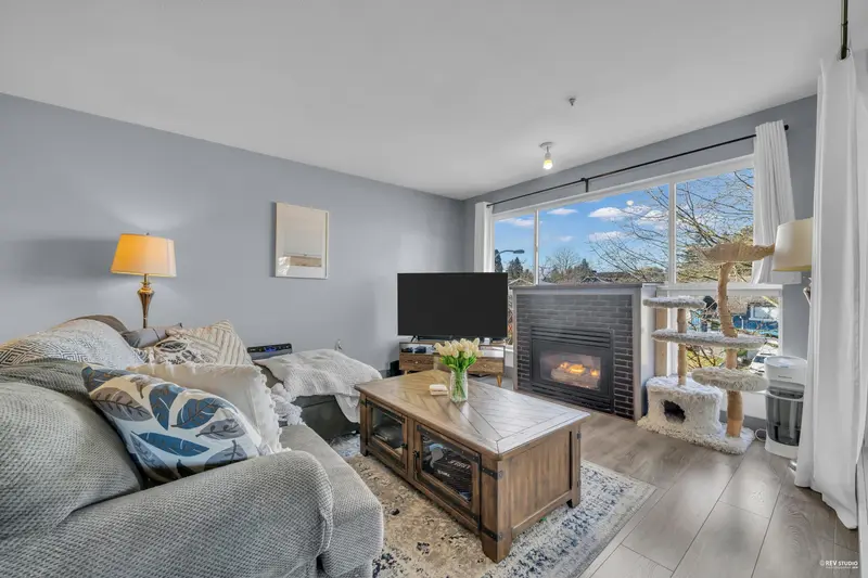 301 6390 196 STREET - photo 1 of 22