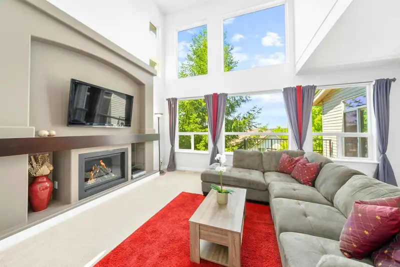 7037 178 STREET - photo 2 of 40