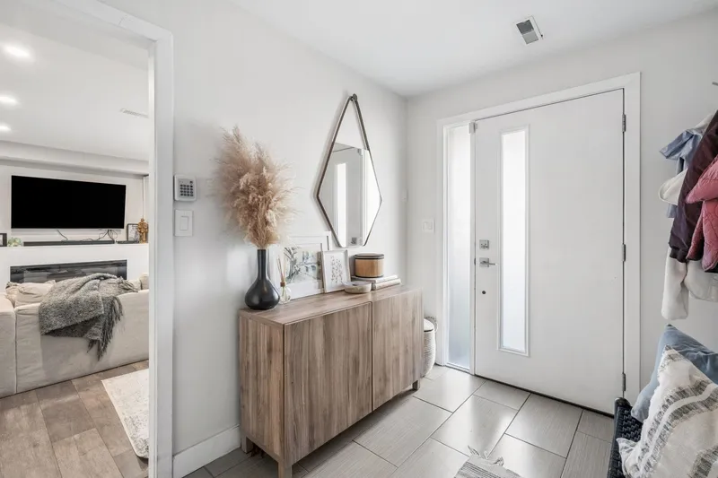 3616 E GEORGIA STREET - photo 4 of 25