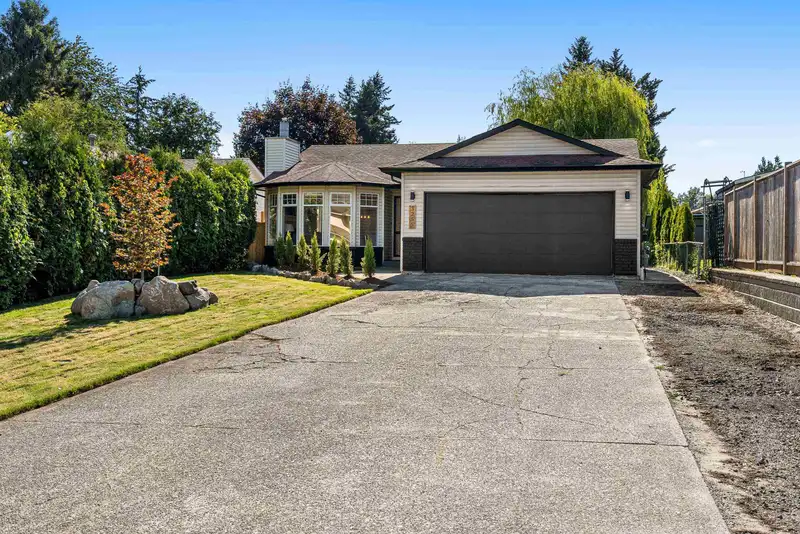 3255 274 STREET - photo 2 of 37