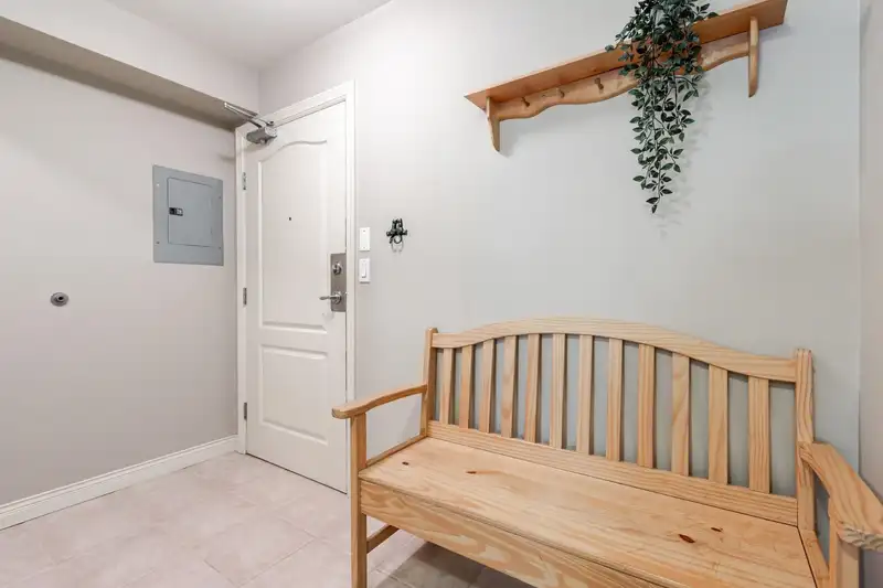 204 20237 54 AVENUE - photo 2 of 33