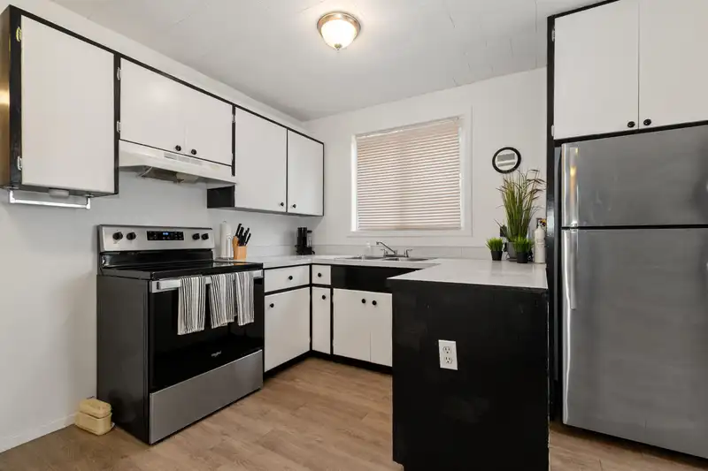 65321 PINE CLOSE - photo 3 of 36