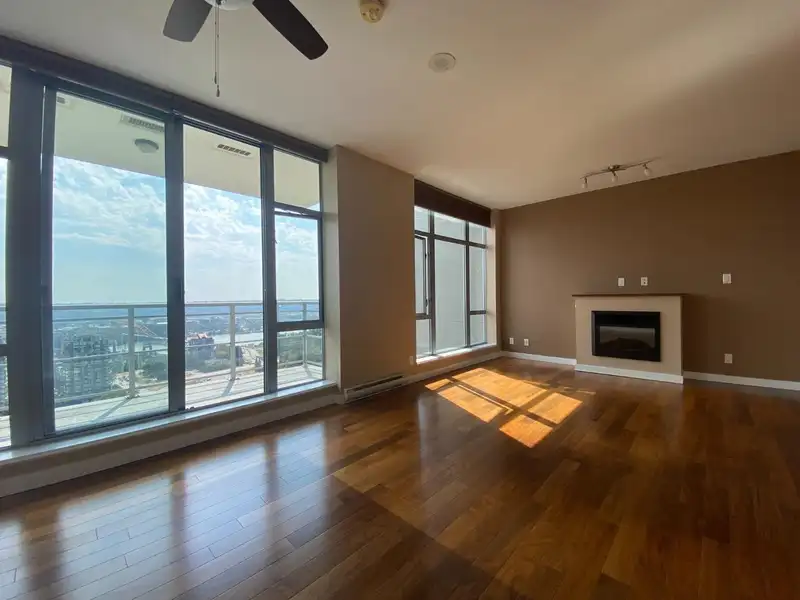 2503 280 ROSS DRIVE - photo 2 of 20