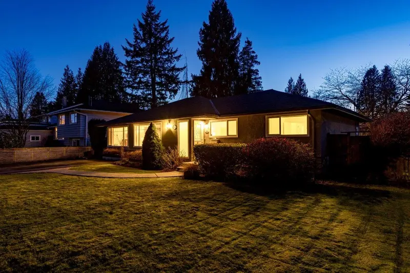 2693 POPLYNN DRIVE - photo 3 of 25