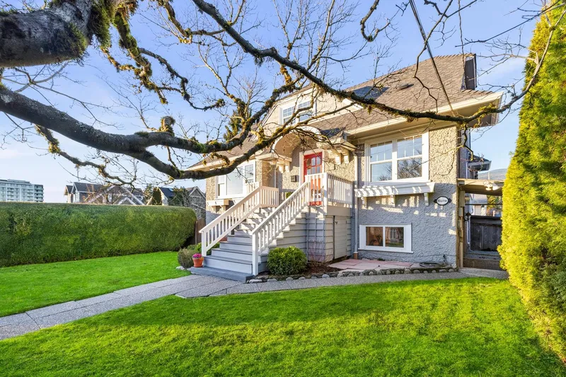 404 E 15TH STREET - photo 3 of 25