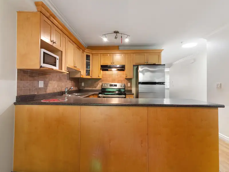 30 11255 132 STREET - photo 4 of 23