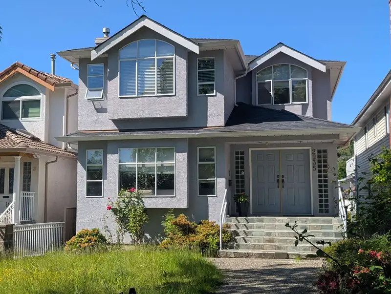 2935 E 17TH AVENUE - photo 1 of 40