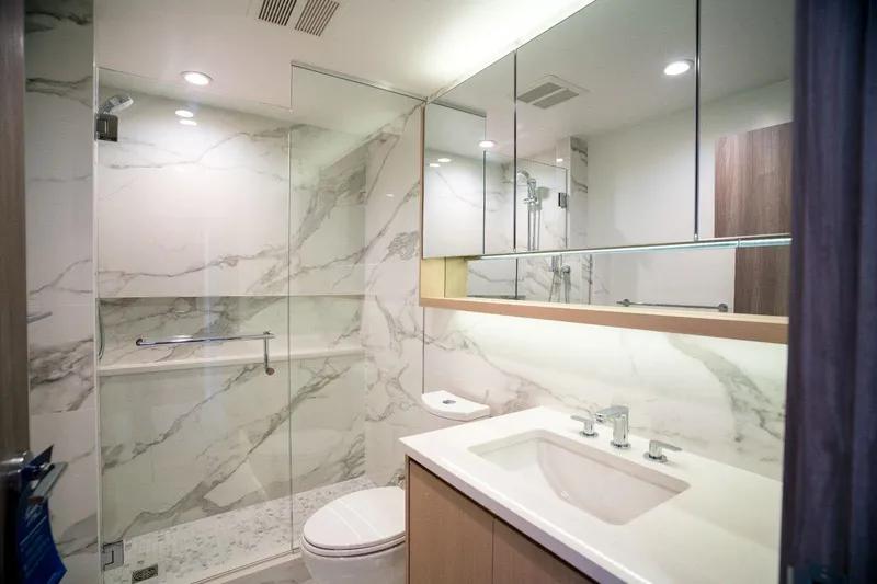 1302 13778 100 AVENUE - photo 2 of 8