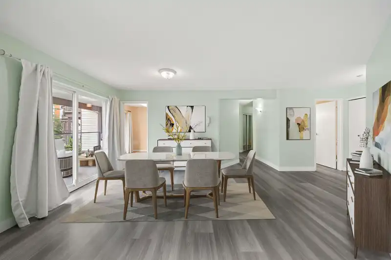 201 13876 102 AVENUE - photo 2 of 40