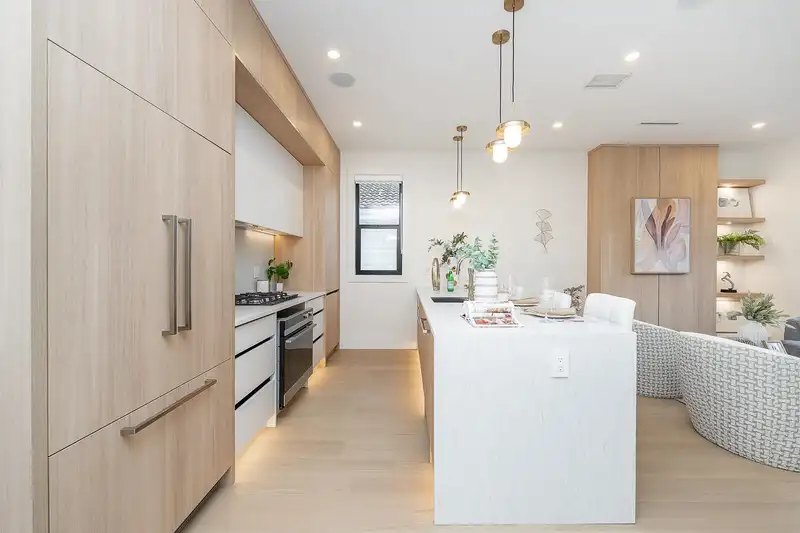 1 4828 ALBERT STREET - photo 2 of 37