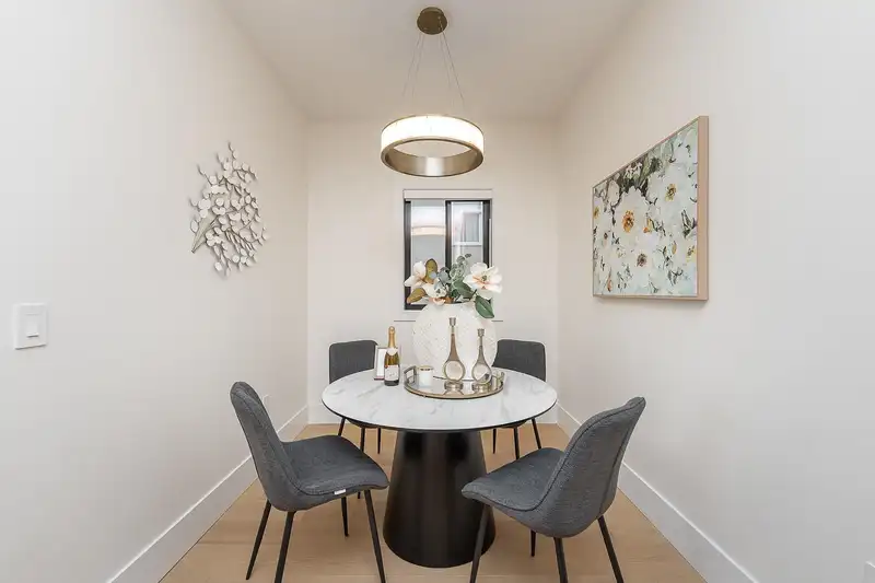 1 4828 ALBERT STREET - photo 3 of 37