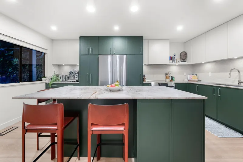 34 1910 CEDAR VILLAGE CRESCENT - photo 1 of 25