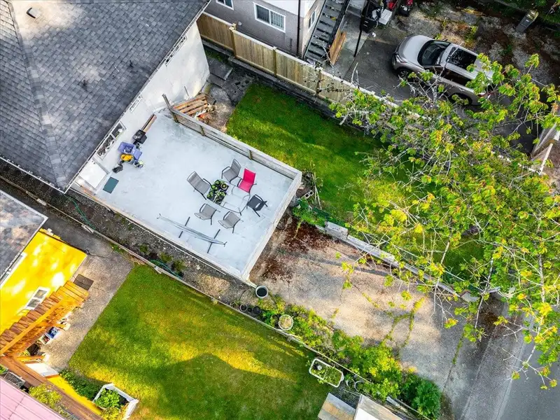 3531 WALKER STREET - photo 2 of 26