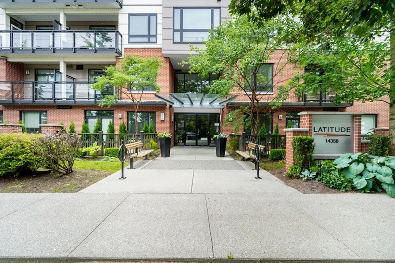 214 14358 60 AVENUE - photo 1 of 25