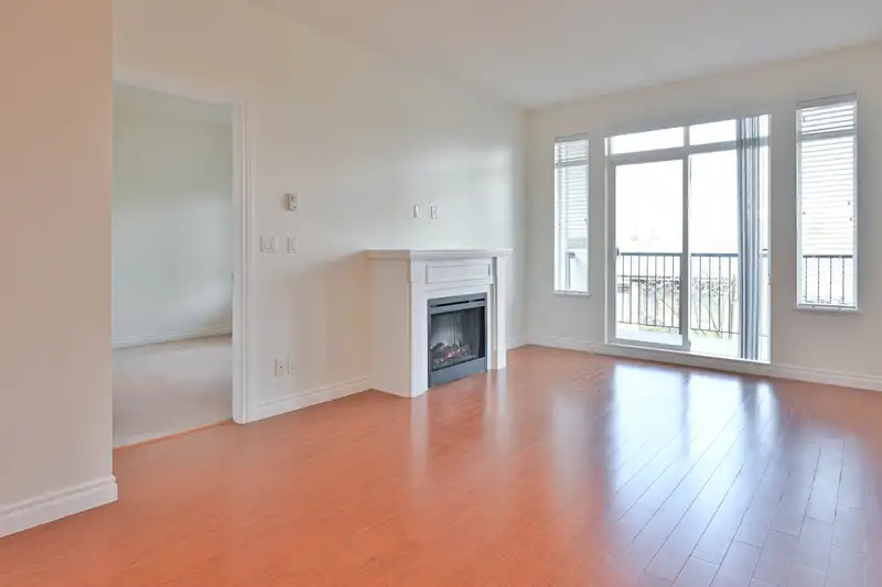 503 8717 160 STREET - photo 2 of 22