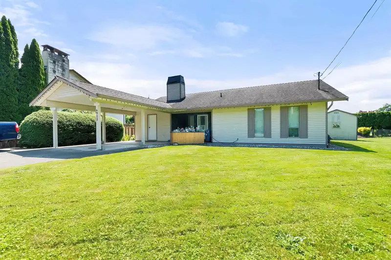 6912 FRASER DRIVE - photo 1 of 40