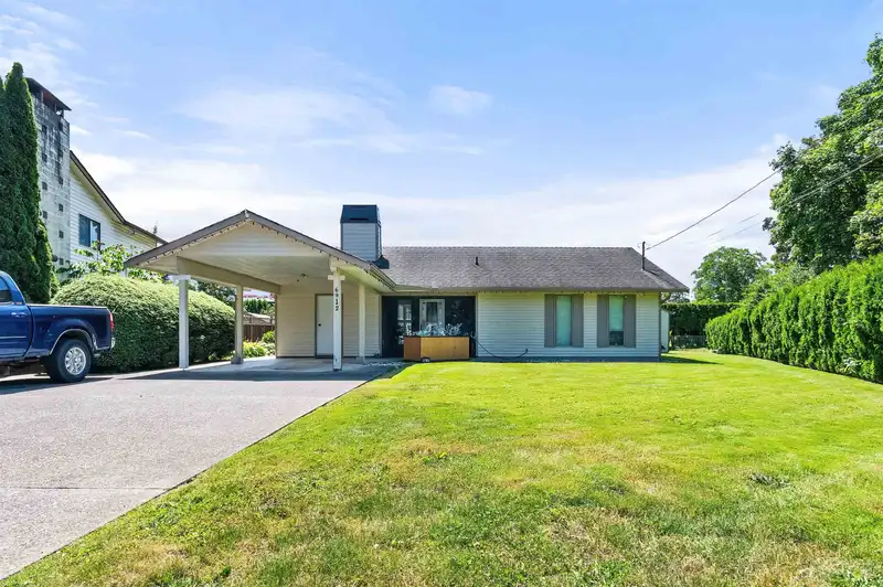6912 FRASER DRIVE - photo 2 of 40