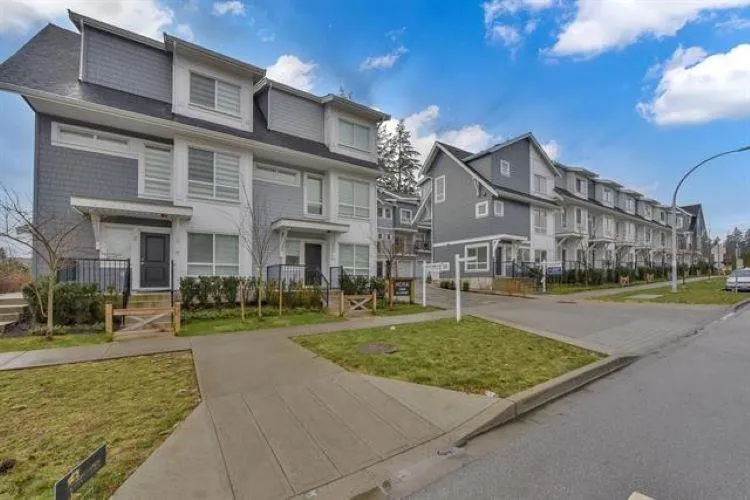 27 12830 62 AVENUE - photo 2 of 25