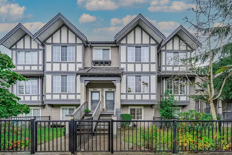 21 7331 HEATHER STREET - photo 1 of 31