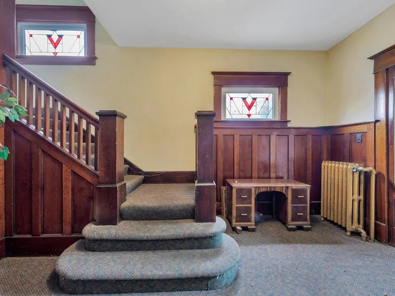 482 W 17TH AVENUE - photo 3 of 25