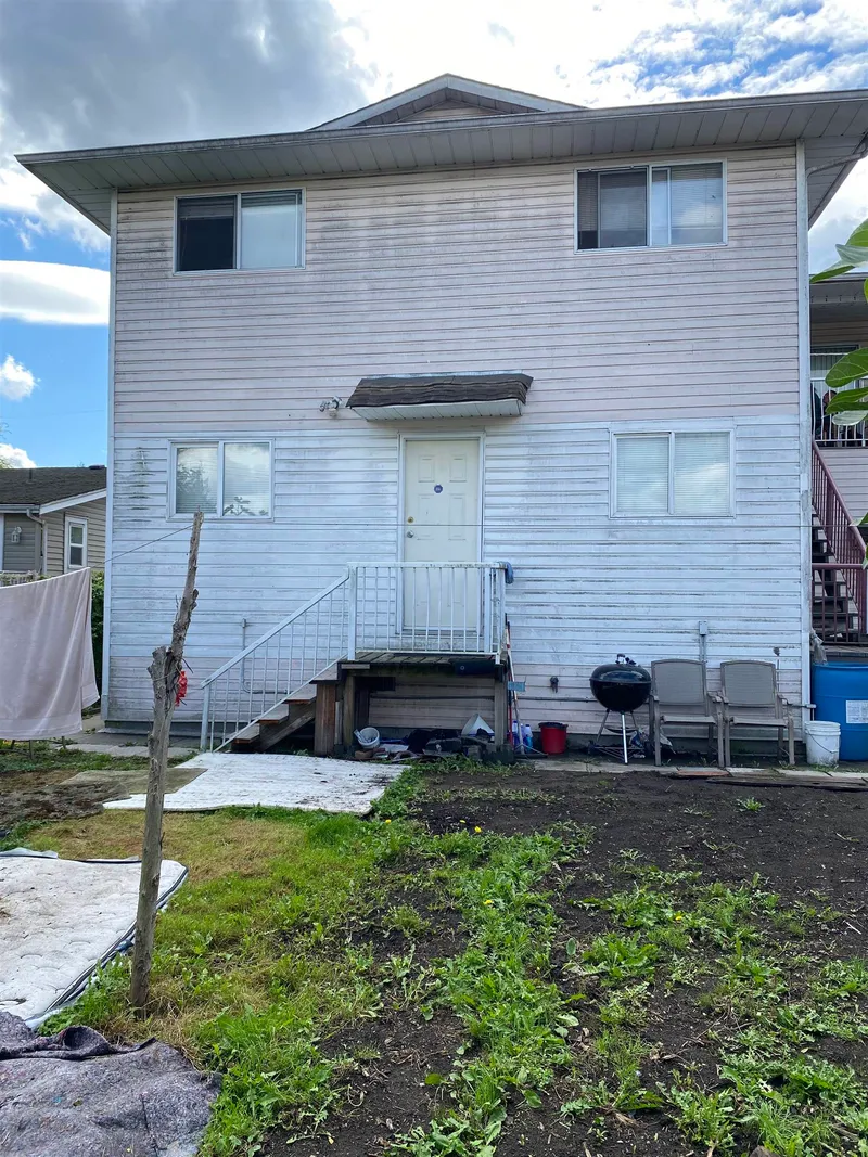 12751 115A AVENUE - photo 3 of 4