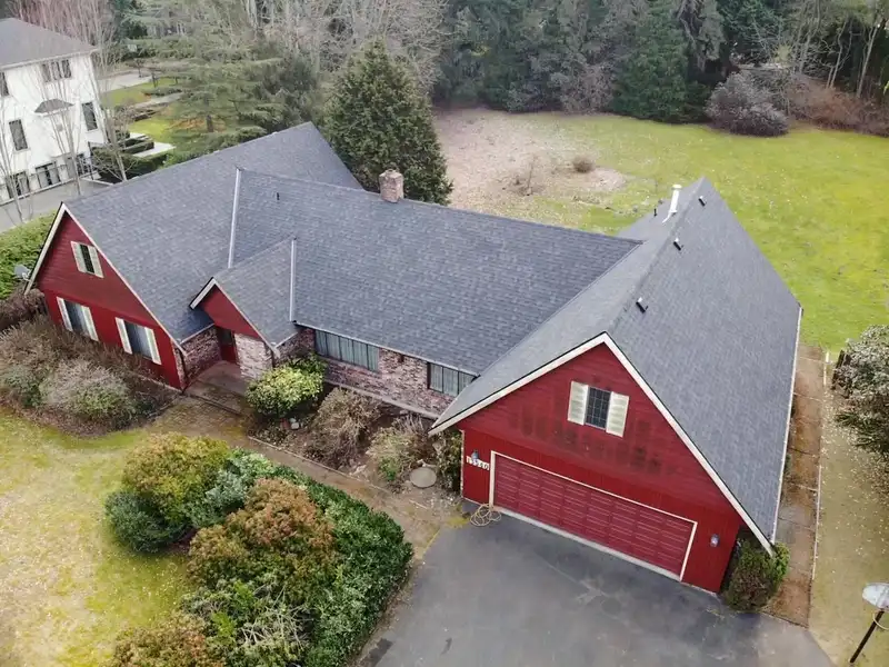 13540 27 AVENUE - photo 1 of 14