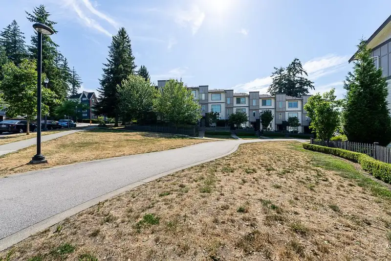 57 15665 MOUNTAIN VIEW DRIVE - photo 3 of 40