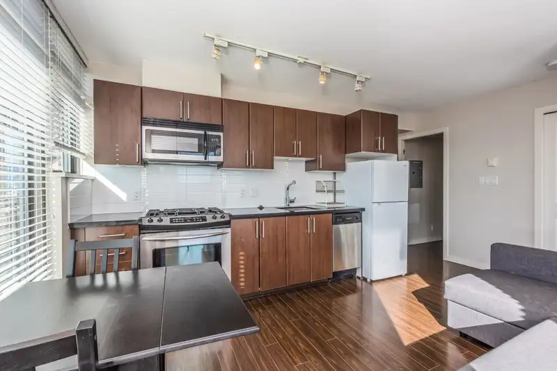 1503 1068 W BROADWAY - photo 3 of 28