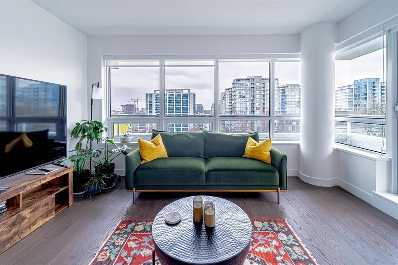 809 5766 GILBERT ROAD - photo 4 of 25