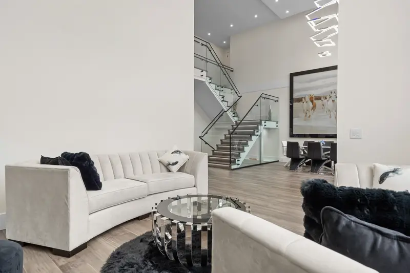 2245 BEAVER STREET - photo 4 of 25